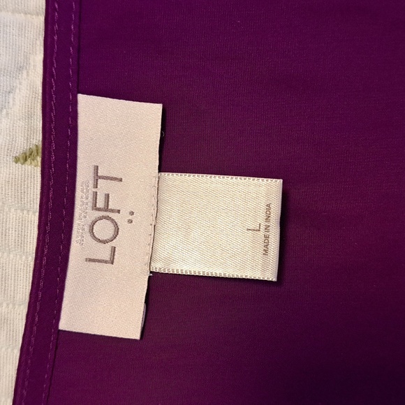 NWOT Loft Silky Top - Picture 5 of 12
